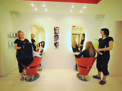 Salon In Fashion - Instar d.o.o.