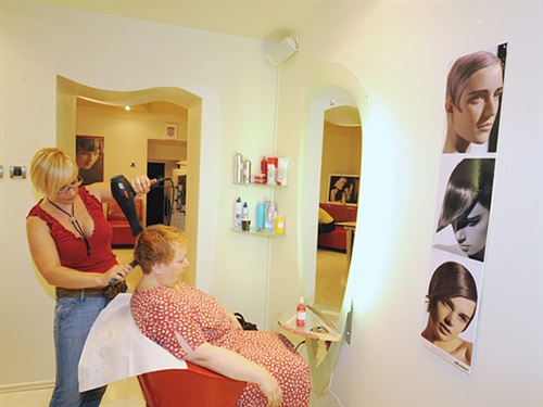 Salon In Fashion - Instar d.o.o.