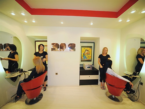 Salon In Fashion - Instar d.o.o.