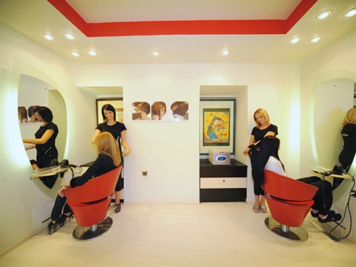 Salon In Fashion - Instar d.o.o.